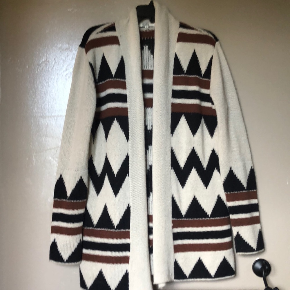 BB Dakota cardigan L EUC